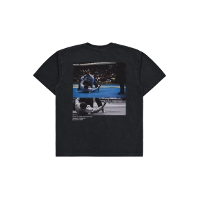 T-Shirt 'Le Prix de l'Authenticité' par Aesthetic